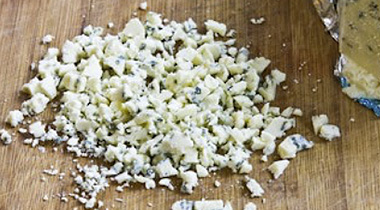 Gorgonzola cheese crumbles 