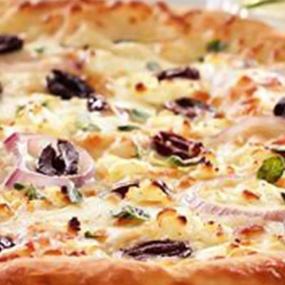 mediterranean pizza with black olives and onion