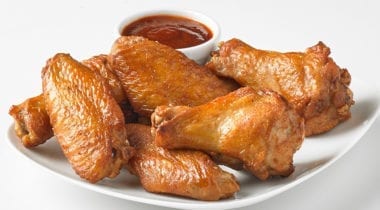 tyson applewood chicken wings with sauce